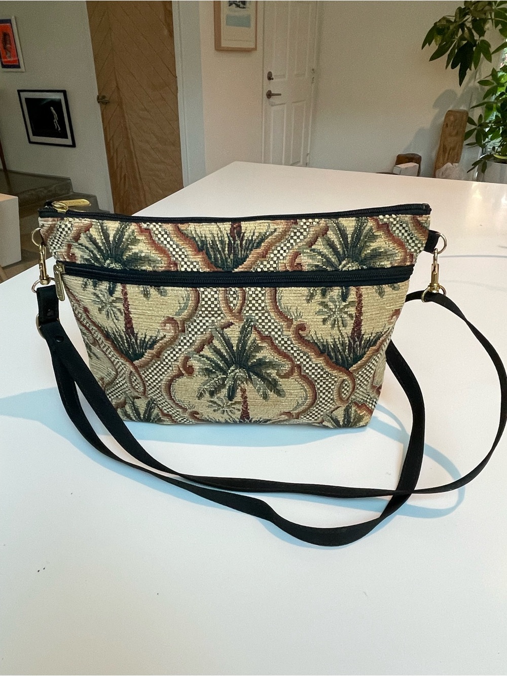 NWOT | Danny K | Tapestry Shoulder Bag.